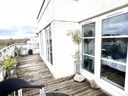 3 bedroom Flat for sale in Apartment 34