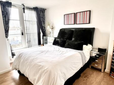 3 bedroom Flat for sale in Apartment 34