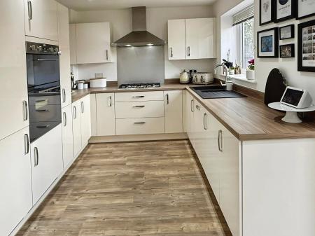 4 bedroom Detached house for sale in Windsor Way, Broughton Astley, LE9