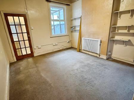 3 bedroom Terraced House for sale in Clarendon Park Road, Leicester, Leicester, LE2