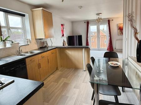 2 bedroom Flat for sale in Saxthorpe Road, Hamilton, LE5