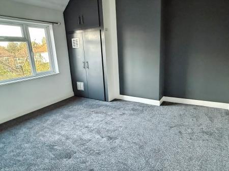 3 bedroom Semi-detached house for sale in Grosvenor Crescent, Oadby, LE2