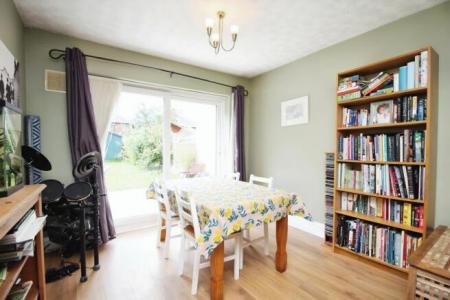 3 bedroom Semi-detached house for sale in Evesham Road, Rowley Fields, LE3