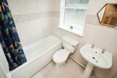 3 bedroom Semi-detached house for sale in Evesham Road, Rowley Fields, LE3