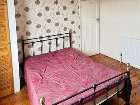 3 bedroom Town house for sale in Harborough Road, Oadby, LE2