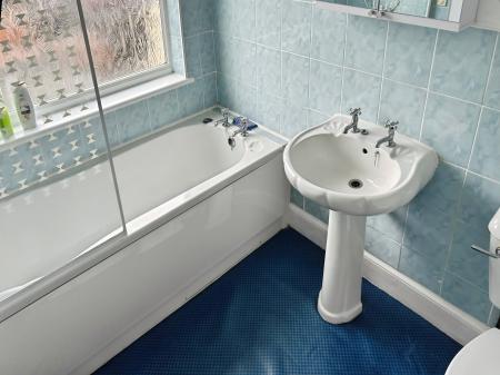 3 bedroom Town house for sale in Harborough Road, Oadby, LE2