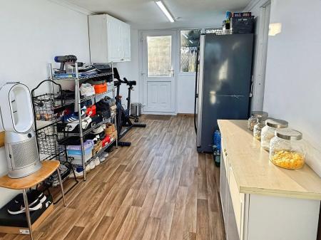 2 bedroom Detached bungalow for sale in Oakside Crescent, Evington, LE5