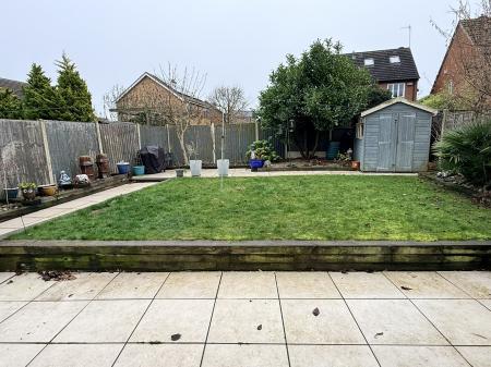 4 bedroom Detached house for sale in Devonia Road, Oadby, LE2