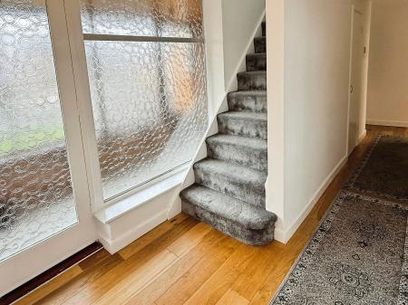 3 bedroom Detached house for sale in Vandyke Road, Oadby, LE2