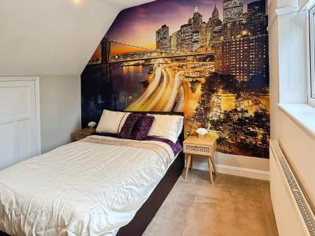 4 bedroom Detached house for sale in Peters Drive, Leicester, LE5