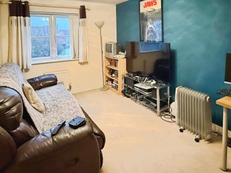 3 bedroom Terraced House for sale in Brompton Road, Hamilton, LE5