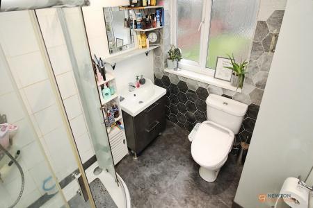 3 bedroom Semi-detached house for sale in Cairnsford Road, West Knighton, LE2