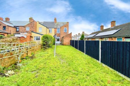 2 bedroom End of terrace house for sale in Cherry Street, Wigston, LE18