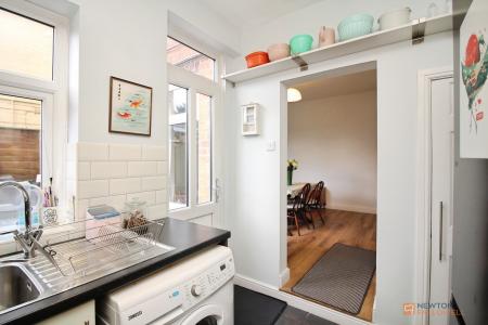 2 bedroom End of terrace house for sale in Cherry Street, Wigston, LE18