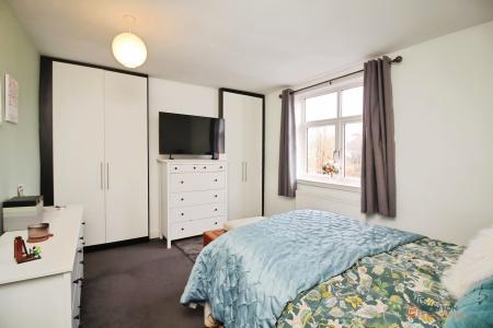 2 bedroom End of terrace house for sale in Cherry Street, Wigston, LE18