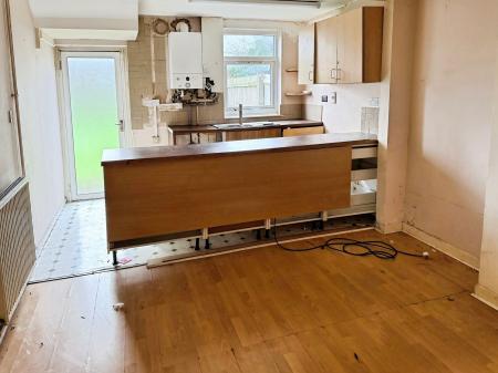 3 bedroom Semi-detached house for sale in Babington Row, Leicester, LE2