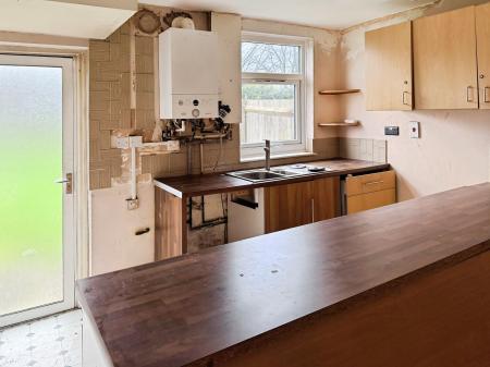 3 bedroom Semi-detached house for sale in Babington Row, Leicester, LE2