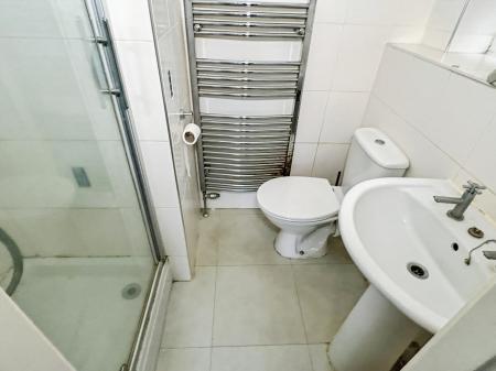 4 bedroom Detached house for sale in Wright Lane, Oadby, LE2