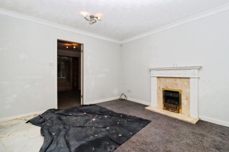 4 bedroom Detached house for sale in Wright Lane, Oadby, LE2