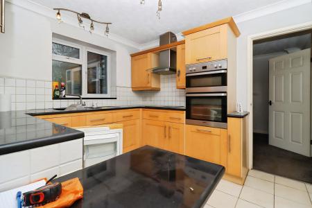 4 bedroom Detached house for sale in Wright Lane, Oadby, LE2