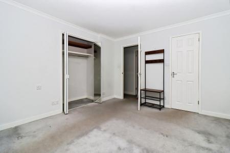 4 bedroom Detached house for sale in Wright Lane, Oadby, LE2