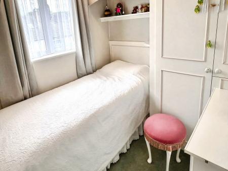 3 bedroom Semi-detached house for sale in Carfax Avenue, Oadby, LE2