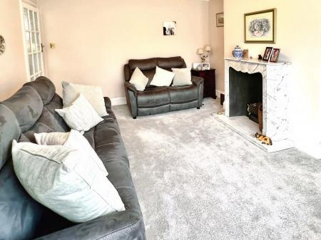 3 bedroom Semi-detached house for sale in Carfax Avenue, Oadby, LE2