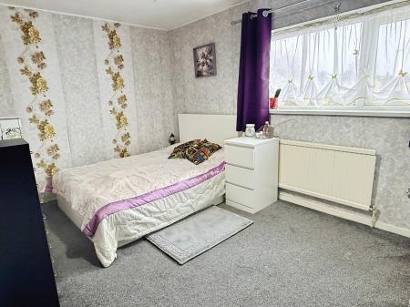 3 bedroom Terraced House for sale in Bowhill Grove, Thurnby Lodge, LE5