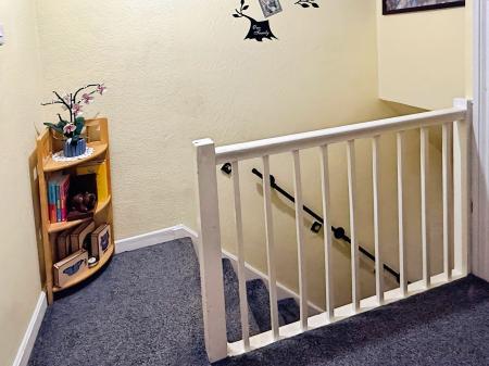 3 bedroom Terraced House for sale in Bowhill Grove, Thurnby Lodge, LE5