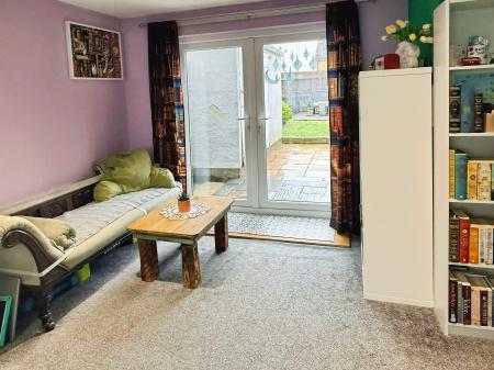 3 bedroom Terraced House for sale in Bowhill Grove, Thurnby Lodge, LE5