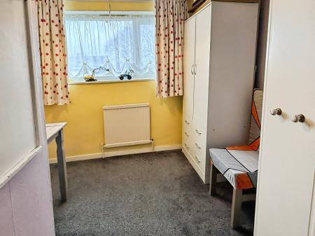 3 bedroom Terraced House for sale in Bowhill Grove, Thurnby Lodge, LE5