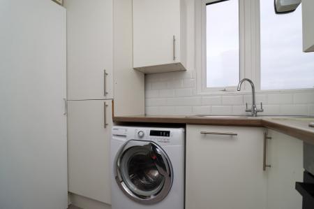 1 bedroom Flat to let in Victoria Park Rd, Leicester, LE2