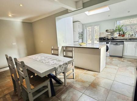 3 bedroom Town house for sale in Flatholme Road, Netherhall, Leicester, LE5