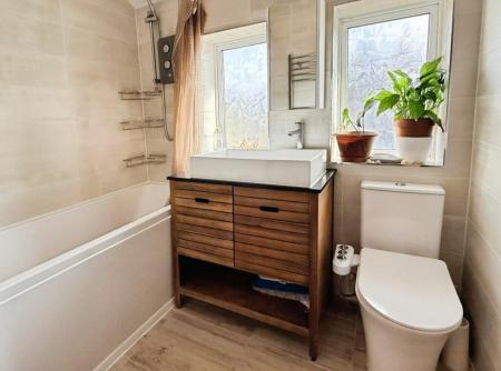 3 bedroom Town house for sale in Flatholme Road, Netherhall, Leicester, LE5