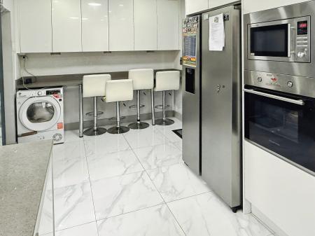 3 bedroom Semi-detached house for sale in Cordery Road, Evington, Leicester, LE5