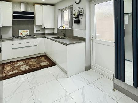 3 bedroom Semi-detached house for sale in Cordery Road, Evington, Leicester, LE5