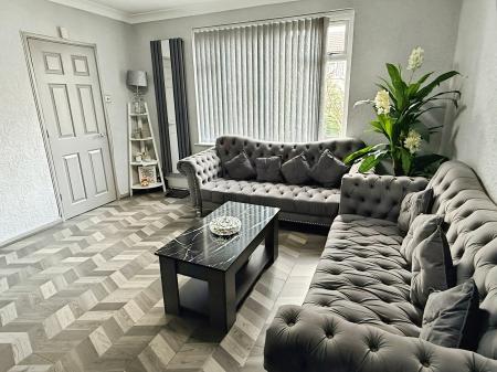 3 bedroom Semi-detached house for sale in Cordery Road, Evington, Leicester, LE5