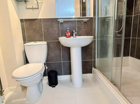 4 bedroom Detached house for sale in Copgrove Close, Hamilton, Leicester, LE5