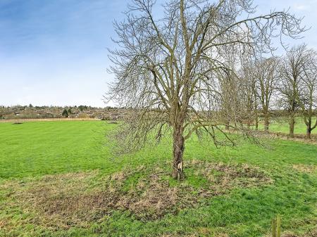 2 bedroom Flat for sale in Lodge Mews, Thurnby, Leicester, LE7