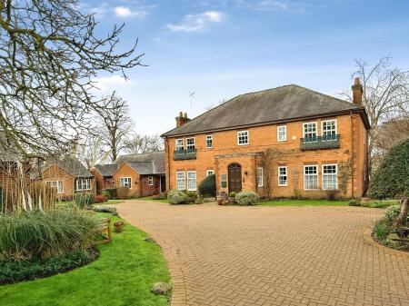 2 bedroom Flat for sale in Lodge Mews, Thurnby, Leicester, LE7