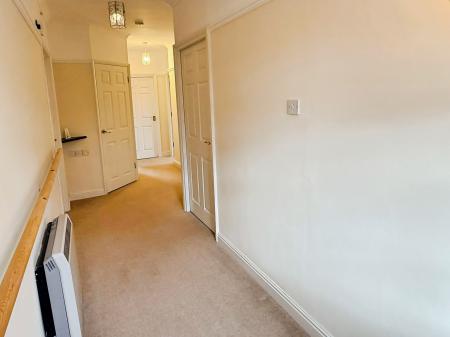 2 bedroom Flat for sale in Lodge Mews, Thurnby, Leicester, LE7
