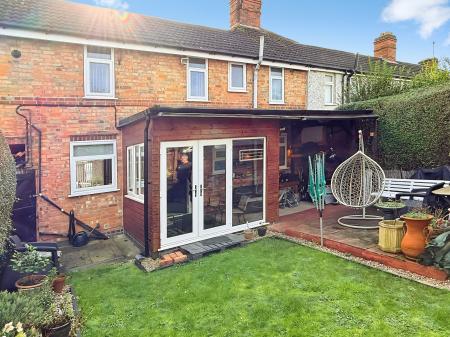 3 bedroom Terraced House for sale in The Littleway, Rowlatts Hill, Leicester, LE5
