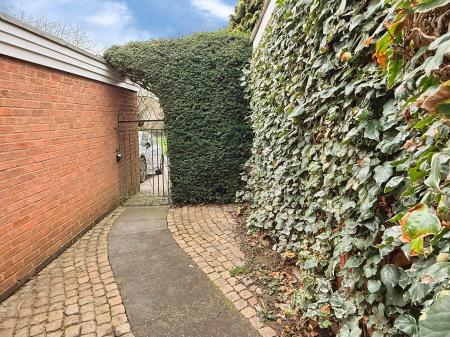 4 bedroom Detached house for sale in Church Road, Evington, Leicester, LE5