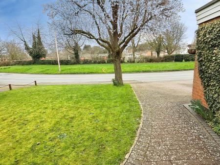 4 bedroom Detached house for sale in Church Road, Evington, Leicester, LE5