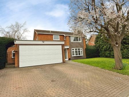 4 bedroom Detached house for sale in Church Road, Evington, Leicester, LE5
