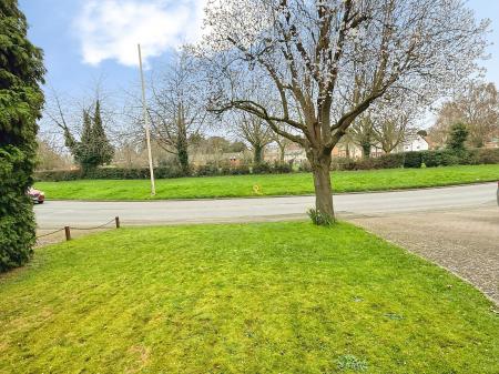 4 bedroom Detached house for sale in Church Road, Evington, Leicester, LE5