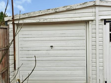 3 bedroom Semi-detached house for sale in Seaford Road, Leicester, Leicester, LE2