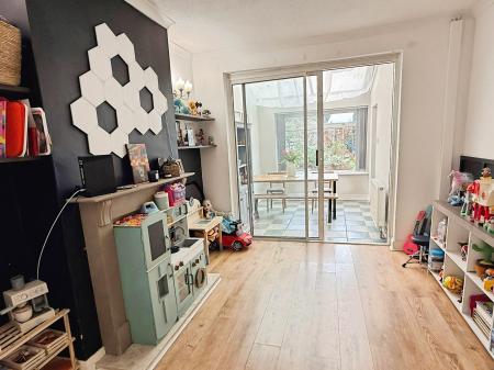 3 bedroom Semi-detached house for sale in Seaford Road, Leicester, Leicester, LE2