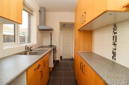 2 bedroom Terraced House to let in Glengate, Leicester, LE18