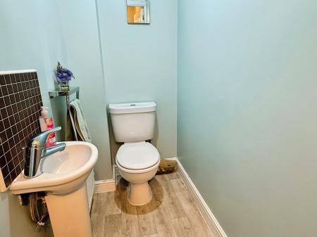 3 bedroom Semi-detached house for sale in Ampleforth Lane, Hamilton, Leicester, LE5